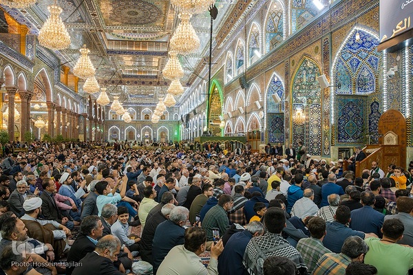 مراسم تحویل سال نو در حرم امام حسین(ع)