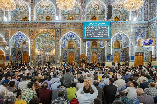 مراسم تحویل سال نو در حرم امام حسین(ع)