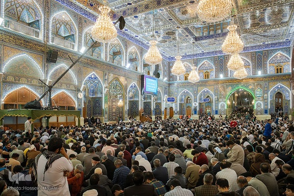 مراسم تحویل سال نو در حرم امام حسین(ع)