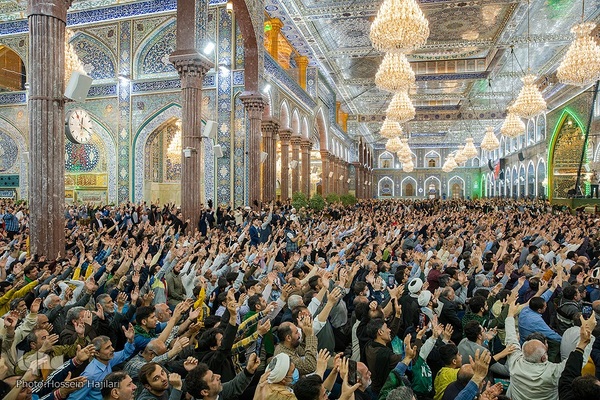 مراسم تحویل سال نو در حرم امام حسین(ع)