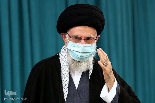 محفل نورانی انس با قرآن کریم با حضور حضرت آیت‌الله العظمی خامنه‌ای، رهبر انقلاب اسلامی