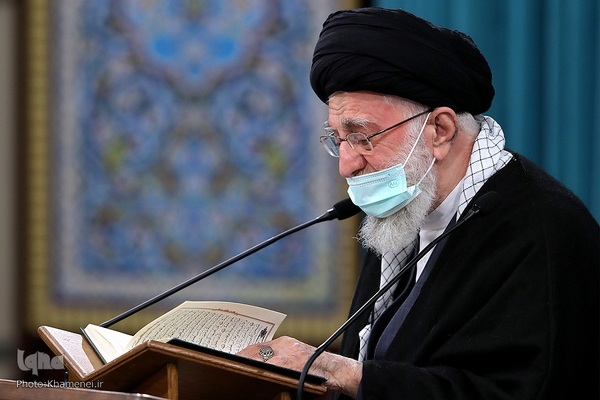 محفل نورانی انس با قرآن کریم با حضور حضرت آیت‌الله العظمی خامنه‌ای، رهبر انقلاب اسلامی