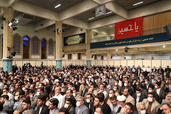 محفل نورانی انس با قرآن کریم با حضور حضرت آیت‌الله العظمی خامنه‌ای، رهبر انقلاب اسلامی