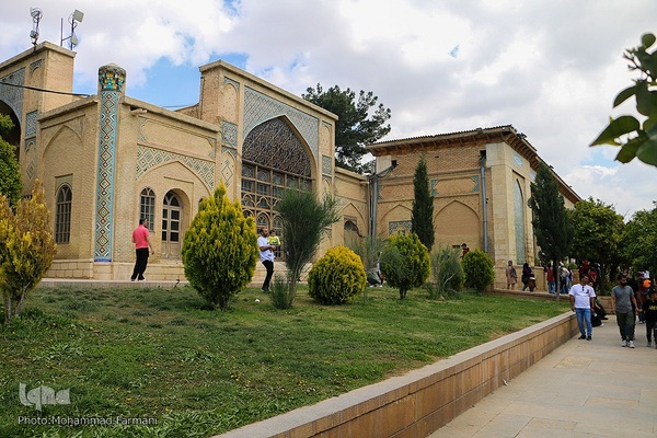 مسافران نوروزی در حافظ