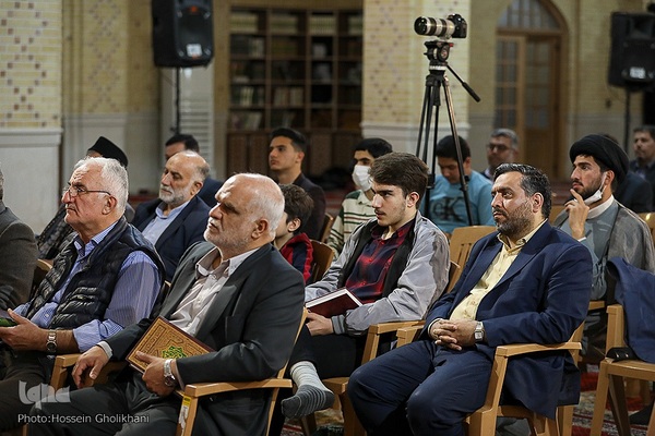محفل انس با قرآن کریم در قزوین