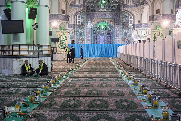 سفره افطار 2هزار نفری در شب ولادت امام حسن مجتبی (ع)