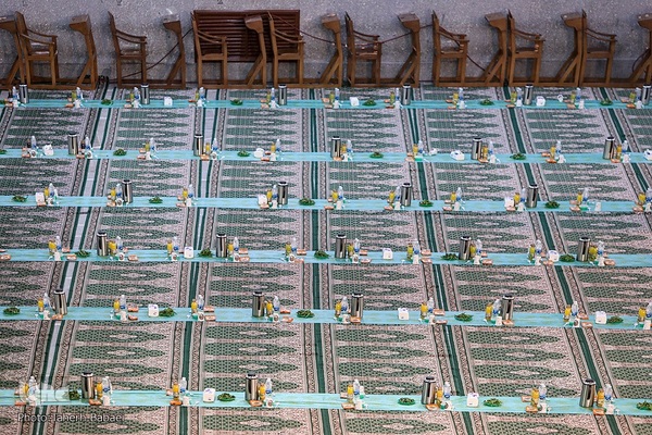 سفره افطار 2هزار نفری در شب ولادت امام حسن مجتبی (ع)