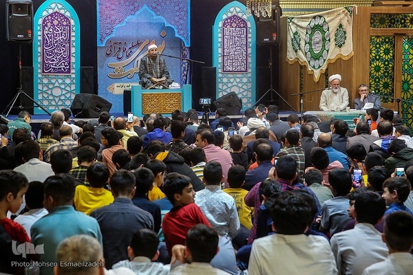 محفل انس با قرآن با حضور احمد شحات احمد