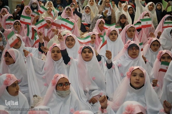 ضیافت افطاری «امام مهربانی‌ها» ویژه ۲۰۰۰ دانش آموز همدانی