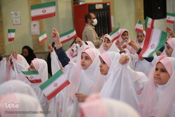 ضیافت افطاری «امام مهربانی‌ها» ویژه ۲۰۰۰ دانش آموز همدانی