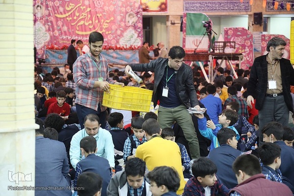 ضیافت افطاری «امام مهربانی‌ها» ویژه ۲۰۰۰ دانش آموز همدانی