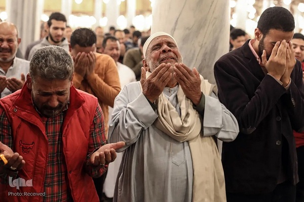 اقامه نماز جماعت مسلمانان جهان در رمضان