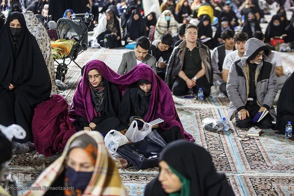 مراسم احیای شب نوزدهم ماه مبارک رمضان رمضان در حرم مطهر رضوی
