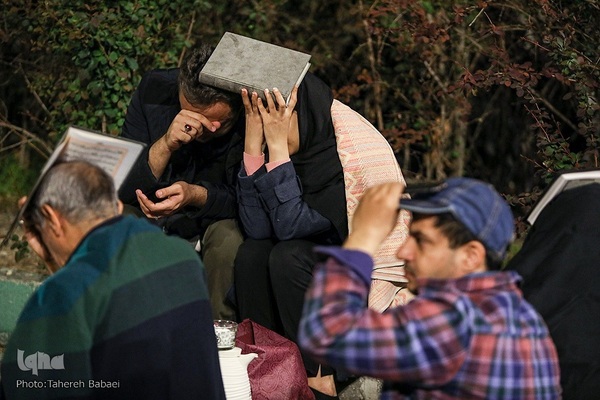 مراسم احیای شب نوزدهم ماه مبارک رمضان رمضان در مسجد دانشگاه تهران