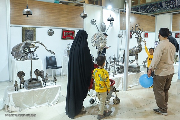 بخش فروش محصولات فرهنگی نمایشگاه بین المللی قرآن کریم