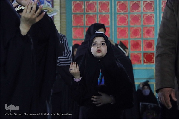 مراسم احیای شب بیست و یکم ماه مبارک رمضان در در جوار امازادگان واجب التعظیم موسی مبرقع و سید علی(ع) قم