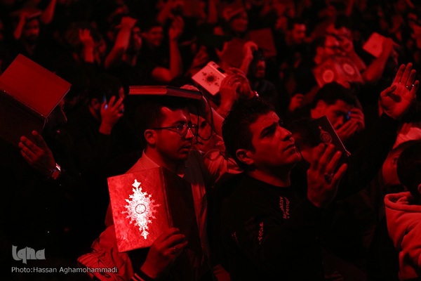 مراسم احیای شب ۲۳ ماه مبارک رمضان در مسجد امام صادق (ع) میدان فلسطین