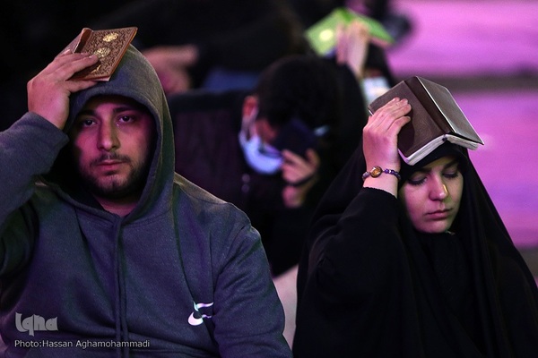 مراسم احیای شب ۲۳ ماه مبارک رمضان در مسجد امام صادق (ع) میدان فلسطین