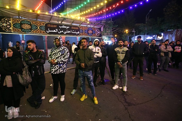 مراسم احیای شب ۲۳ ماه مبارک رمضان در مسجد امام صادق (ع) میدان فلسطین