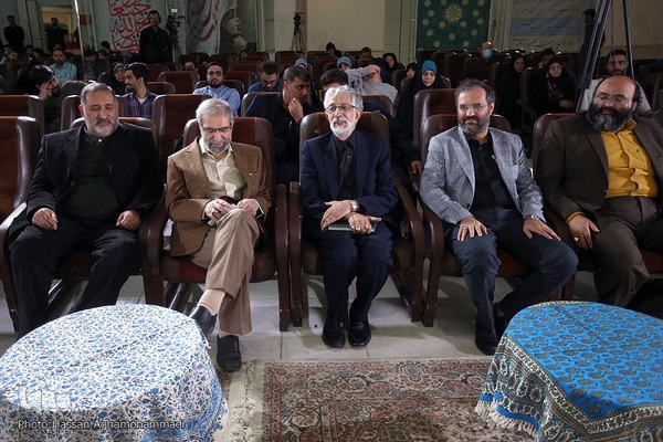 آیین اختتامیه نخستین جایزه ادبی حافظ «جشنواره شعر قرآنی»