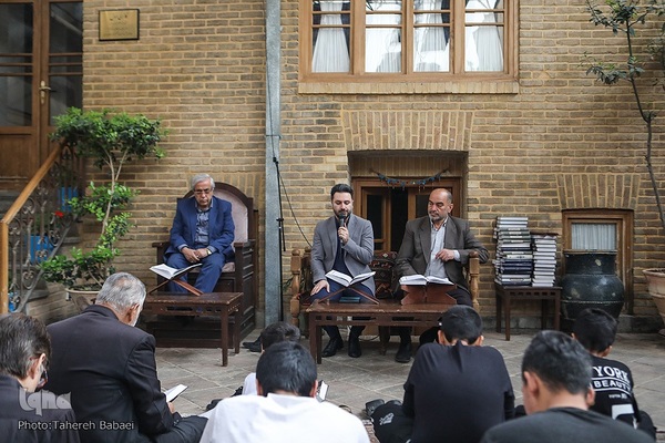 ترتیل‌خوانی قرآن در خانه مدرس