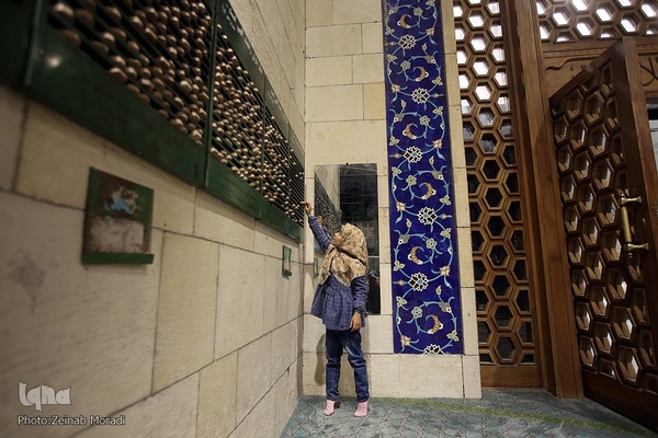 کرسی تلاوت و تدبر در قرآن کریم در مسجد دانشگاه تهران