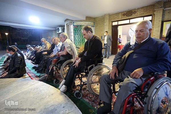 افطار جهادگران دانشگاهی با جانبازان آسایشگاه ثارالله