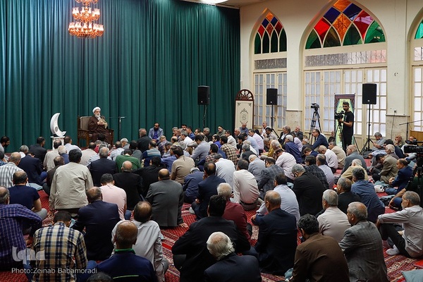 برنامه اذان‌گاهی و تلاوت قرآن در حسینیه هدایت