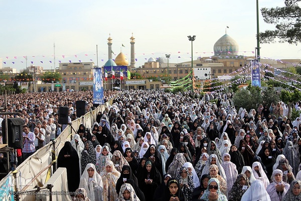 نماز عید سعید فطر در جوار حرم مطهر حضرت عبدالعظیم حسنی علیه‌السلام