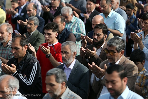 نماز عید سعید فطر در جوار حرم مطهر حضرت عبدالعظیم حسنی علیه‌السلام