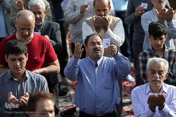 نماز عید سعید فطر در جوار حرم مطهر حضرت عبدالعظیم حسنی علیه‌السلام