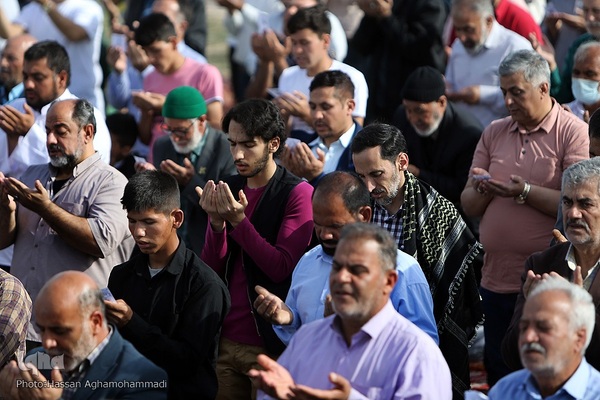 نماز عید سعید فطر در جوار حرم مطهر حضرت عبدالعظیم حسنی علیه‌السلام