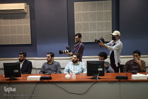 نشست هم‌اندیشی بررسی و تحلیل برنامه محفل