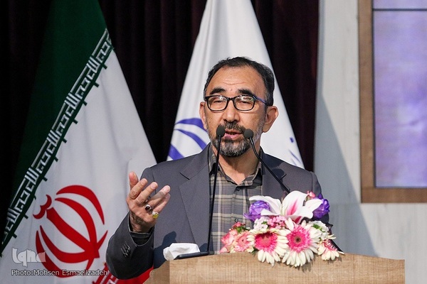 تجلیل از معلمان نمونه استانی و کشوری