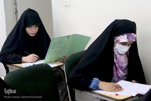 مرحله اول هجدهمین دوره آزمون‌های طرح اعطای مدرک تخصصی به حافظان قرآن کریم