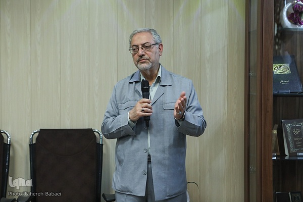 آیین رونمایی از کتاب قرآنهای کوفی در ایران