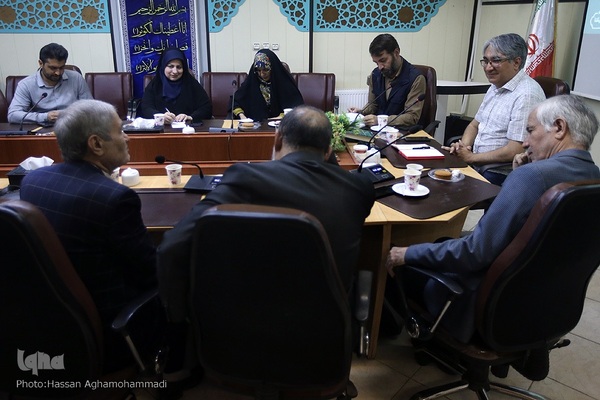 محفل شعر یادبود «استادان سفر کرده»