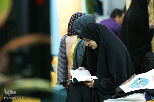 اولین روز سی‌وچهارمین دوره نمایشگاه بین‌المللی کتاب تهران