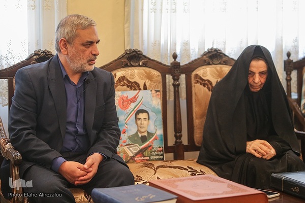 دیدار با خانواده شهید قرآنی