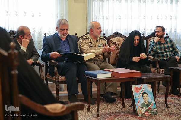 دیدار با خانواده شهید قرآنی