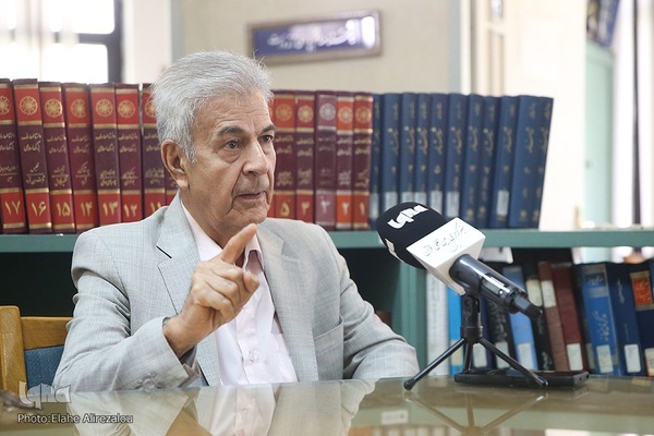 دکتر اصغر دادبه