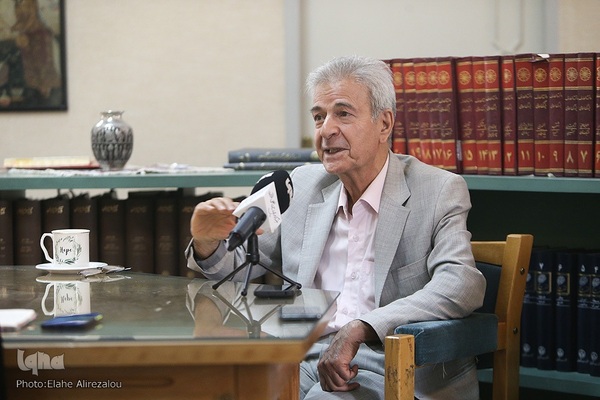 دکتر اصغر دادبه