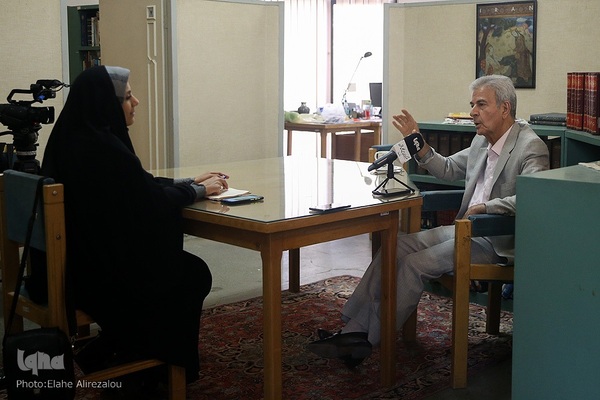 دکتر اصغر دادبه