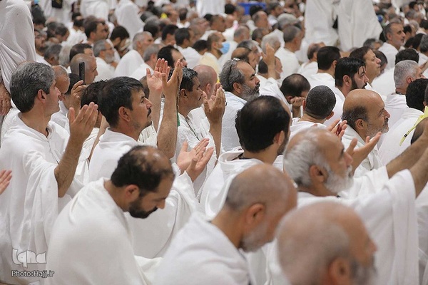 دعای عرفه در صحرای عرفات