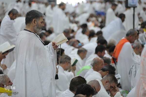 دعای عرفه در صحرای عرفات