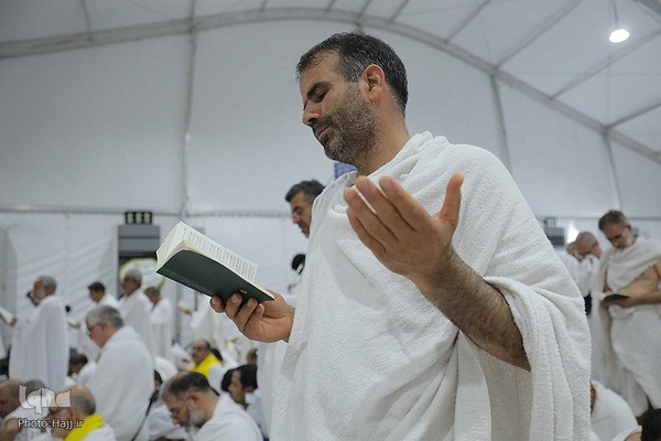 دعای عرفه در صحرای عرفات