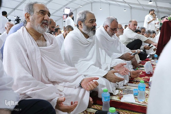 دعای عرفه در صحرای عرفات