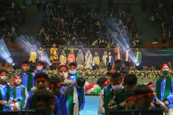 جشن هفت هزارنفری فرزندان غدیر