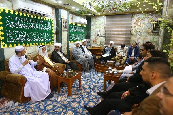 دیدار متولی شرعی حرم حسینی با داوران و متسابقان جایزه کربلا