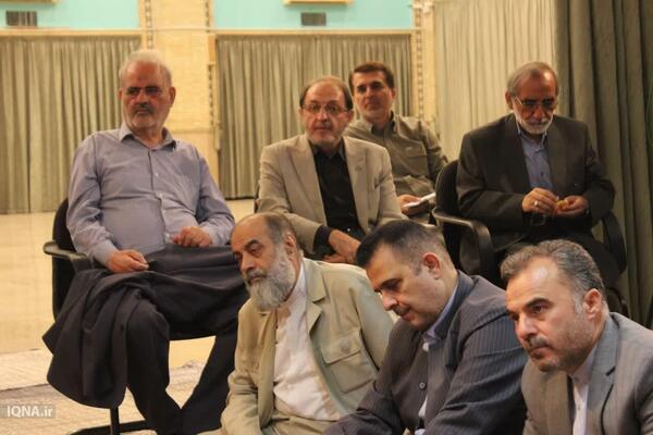 سیزهمین جلسه تلاوت و استماع قرآن